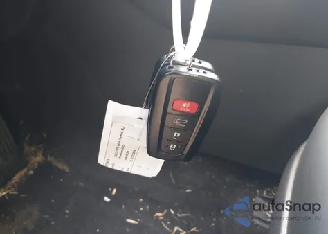 2021 Toyota Rav4 Hybrid Xle Premium from USA, damaged, VIN 4T3B6RFV5MU049646